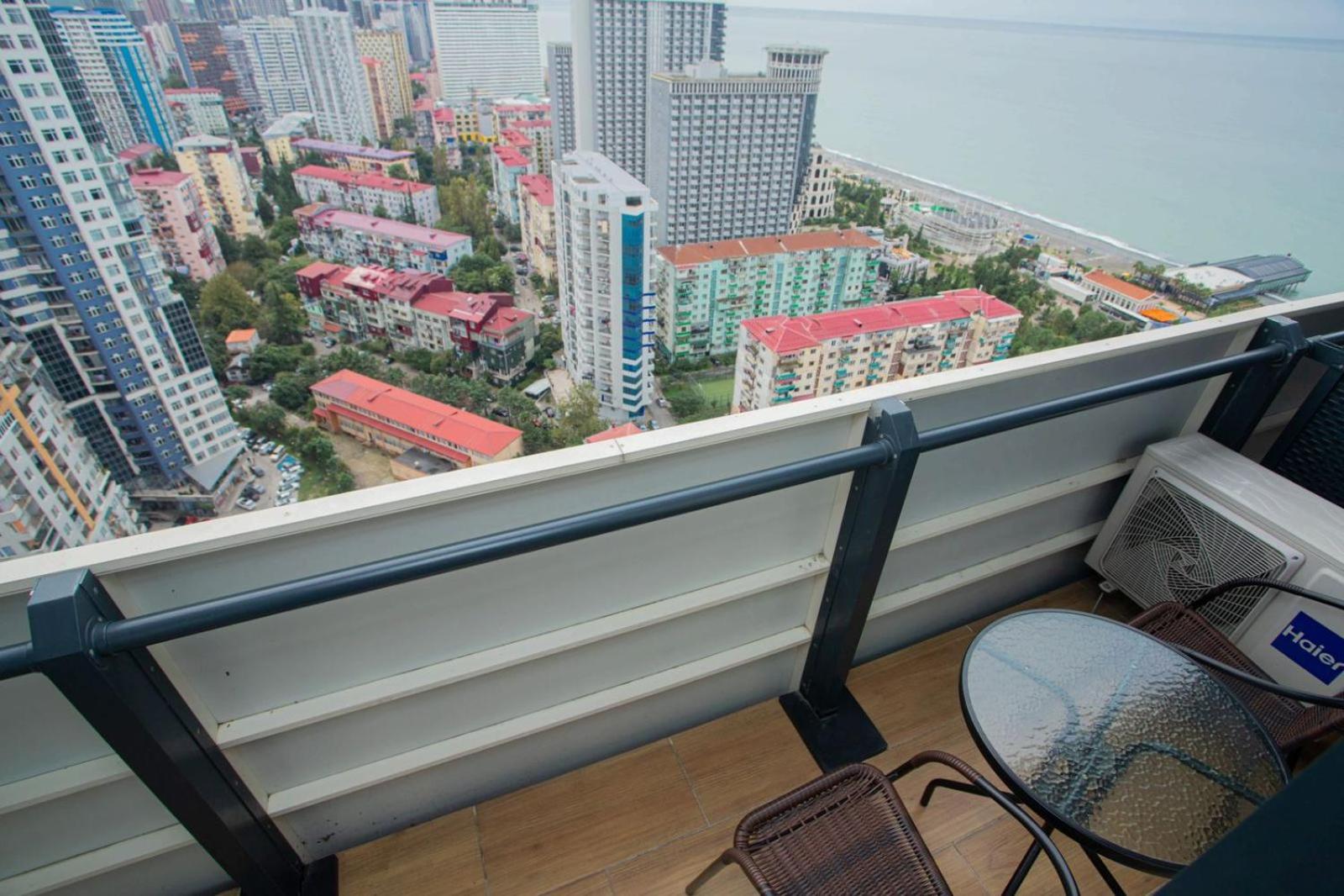 Orbi City Apartment Downtown Batumi Luaran gambar